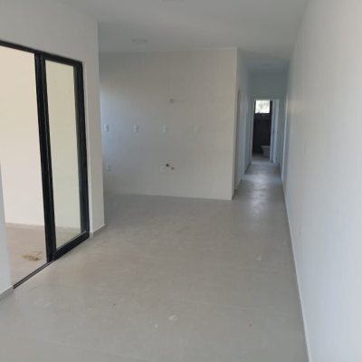 Casa Residencial com 68m², 2 quartos, 1 suíte, 2 garagens, no bairro Serraria em São José
