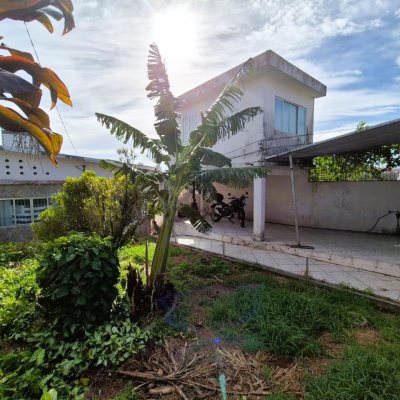 Casa Residencial com 192m², 4 quartos, 1 suíte, 1 garagem, no bairro Canto em Florianópolis