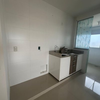 Apartamentos com 70m², 2 quartos, 1 suíte, 2 garagens, no bairro Estreito em Florianópolis