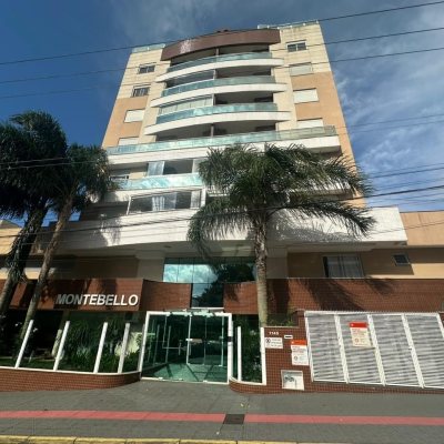 Apartamentos com 70m², 2 quartos, 1 suíte, 2 garagens, no bairro Estreito em Florianópolis