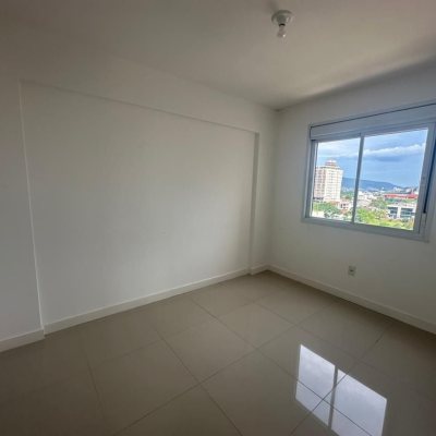 Apartamentos com 70m², 2 quartos, 1 suíte, 2 garagens, no bairro Estreito em Florianópolis