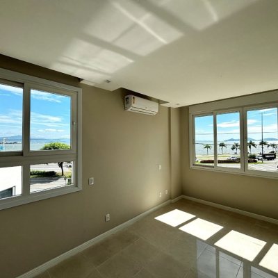 Apartamentos com 158m², 3 quartos, 1 suíte, 2 garagens, no bairro Centro em Florianópolis