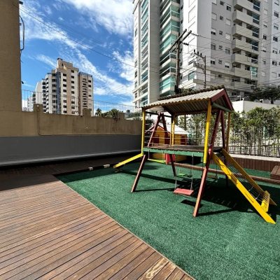 Apartamentos com 158m², 3 quartos, 1 suíte, 2 garagens, no bairro Centro em Florianópolis