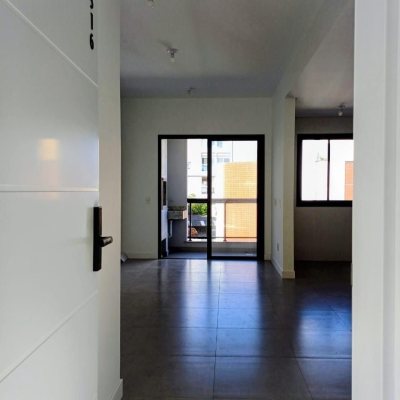 Apartamentos com 53m², 1 quarto, 1 suíte, 1 garagem, no bairro Jurerê em Florianópolis