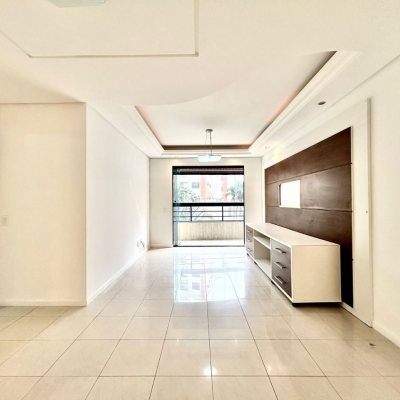 Apartamentos com 129m², 3 quartos, 1 suíte, 2 garagens, no bairro Bom Abrigo em Florianópolis
