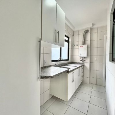Apartamentos com 129m², 3 quartos, 1 suíte, 2 garagens, no bairro Bom Abrigo em Florianópolis