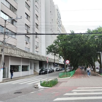 Apartamentos com 47m², 1 quarto, 1 garagem, no bairro Centro em Florianópolis