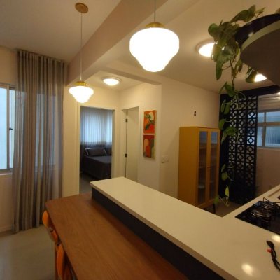 Apartamentos com 47m², 1 quarto, 1 garagem, no bairro Centro em Florianópolis