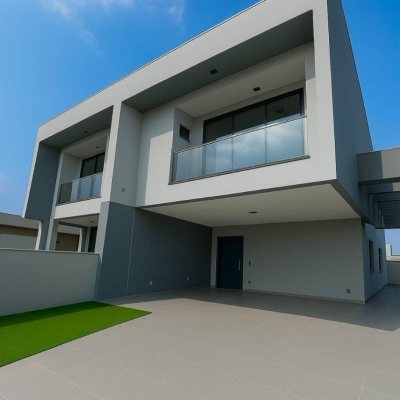 Casa Residencial com 161m², 3 quartos, 1 suíte, 2 garagens, no bairro Sertão Do Maruim em São José