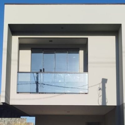 Casa Residencial com 161m², 3 quartos, 1 suíte, 2 garagens, no bairro Sertão Do Maruim em São José