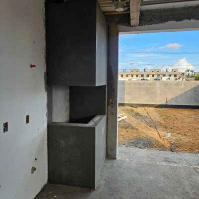 Casa Residencial com 161m², 3 quartos, 1 suíte, 2 garagens, no bairro Sertão Do Maruim em São José