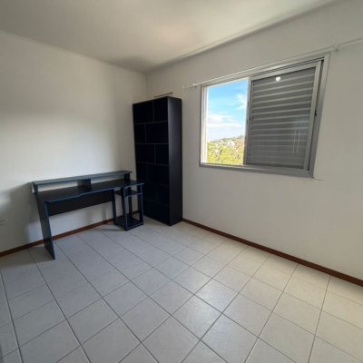 Apartamentos com 46m², 1 quarto, 1 suíte, 1 garagem, no bairro Carvoeira em Florianópolis