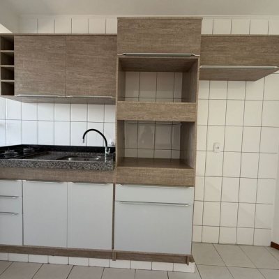 Apartamentos com 46m², 1 quarto, 1 suíte, 1 garagem, no bairro Carvoeira em Florianópolis