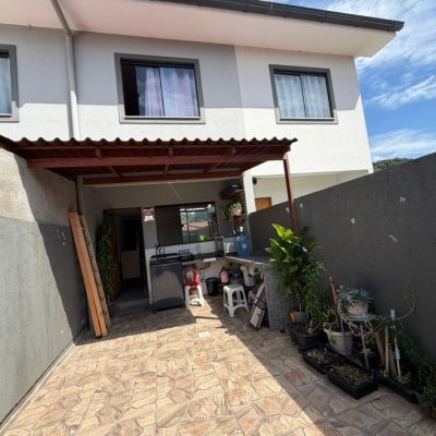 Sobrado Residencial com 74m², 2 quartos, 2 garagens, no bairro Potecas em São José