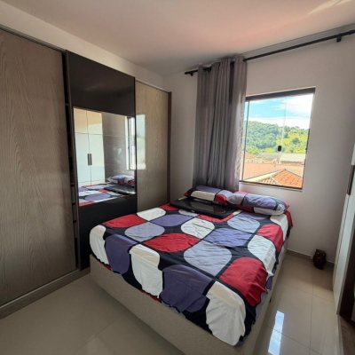 Sobrado Residencial com 74m², 2 quartos, 2 garagens, no bairro Potecas em São José