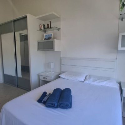 Apartamentos com 141m², 4 quartos, 1 suíte, 2 garagens, no bairro Praia Brava em Florianópolis
