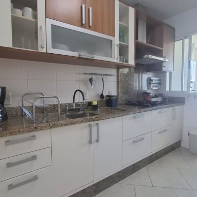 Apartamentos com 141m², 4 quartos, 1 suíte, 2 garagens, no bairro Praia Brava em Florianópolis