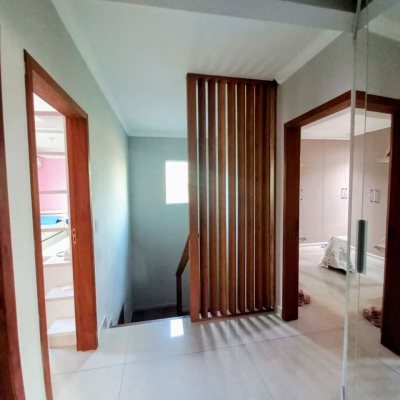 Casa Residencial com 143m², 3 quartos, 1 suíte, 1 garagem, no bairro Ingleses em Florianópolis