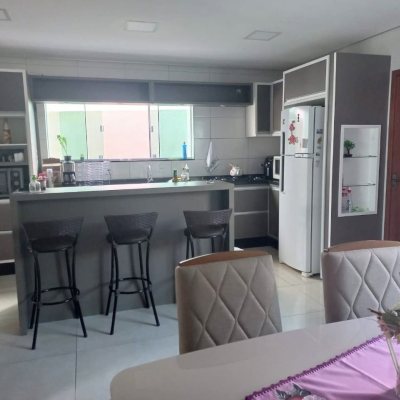 Casa Residencial com 143m², 3 quartos, 1 suíte, 1 garagem, no bairro Ingleses em Florianópolis