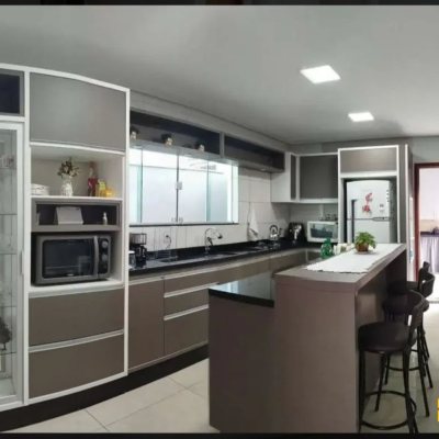 Casa Residencial com 143m², 3 quartos, 1 suíte, 1 garagem, no bairro Ingleses em Florianópolis