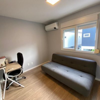 Casa Residencial com 102m², 3 quartos, 1 suíte, 2 garagens, no bairro Ribeirão Da Ilha em Florianópolis