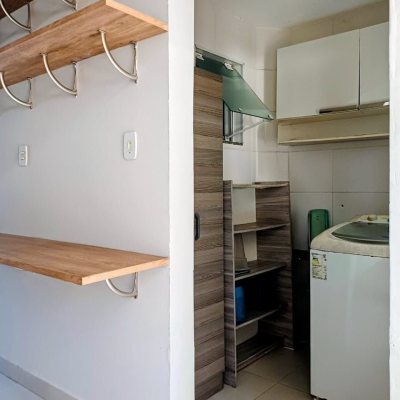 Casa Residencial com 97m², 2 quartos, 2 suítes, 2 garagens, no bairro São João Do Rio Vermelho em Florianópolis