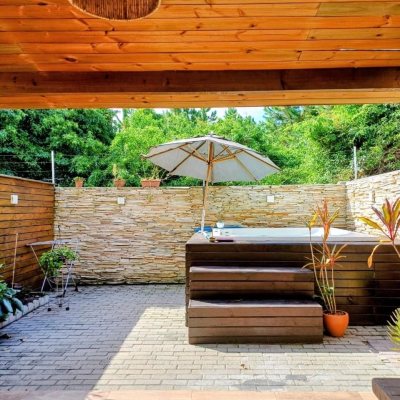 Casa Residencial com 97m², 2 quartos, 2 suítes, 2 garagens, no bairro São João Do Rio Vermelho em Florianópolis