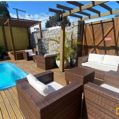 Apartamentos com 31m², 1 quarto, 1 garagem, no bairro Canasvieiras em Florianópolis