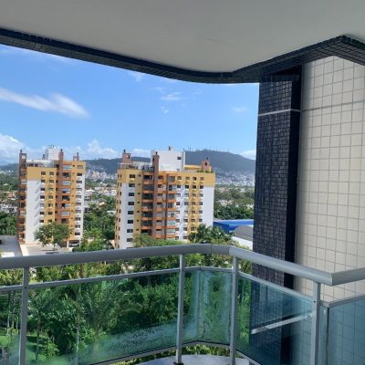 Apartamentos com 116m², 3 quartos, 1 suíte, 2 garagens, no bairro Santa Mônica em Florianópolis