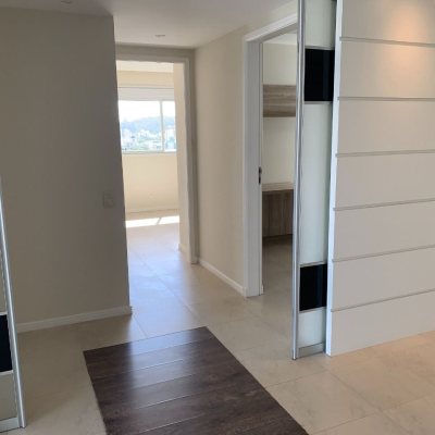 Apartamentos com 116m², 3 quartos, 1 suíte, 2 garagens, no bairro Santa Mônica em Florianópolis