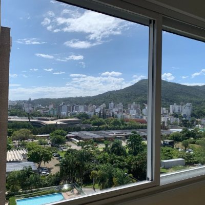 Apartamentos com 116m², 3 quartos, 1 suíte, 2 garagens, no bairro Santa Mônica em Florianópolis