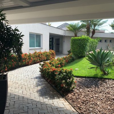 Apartamentos com 116m², 3 quartos, 1 suíte, 2 garagens, no bairro Santa Mônica em Florianópolis