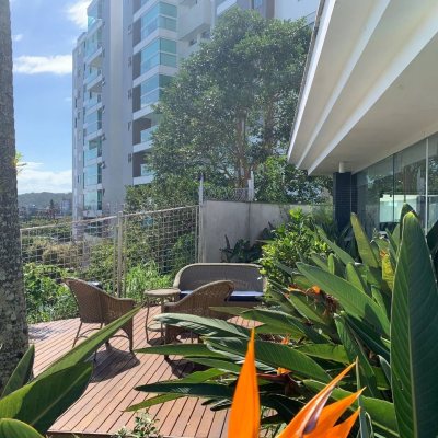 Apartamentos com 116m², 3 quartos, 1 suíte, 2 garagens, no bairro Santa Mônica em Florianópolis