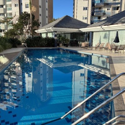 Apartamentos com 116m², 3 quartos (sendo 1 suíte), 2 garagens, no bairro Parque São Jorge em Florianópolis