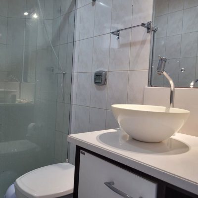 Cobertura com 127m², 3 quartos, 1 suíte, 2 garagens, no bairro Saco Grande em Florianópolis