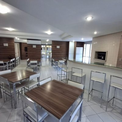 Cobertura com 127m², 3 quartos, 1 suíte, 2 garagens, no bairro Saco Grande em Florianópolis
