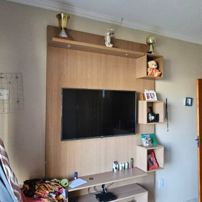 Casa Residencial com 241m², 3 quartos, 1 suíte, 3 garagens, no bairro barreiros em São José