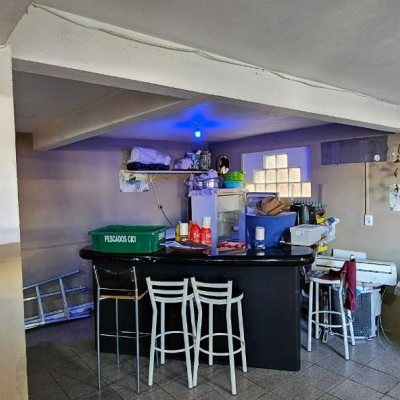 Casa Residencial com 241m², 3 quartos, 1 suíte, 3 garagens, no bairro barreiros em São José