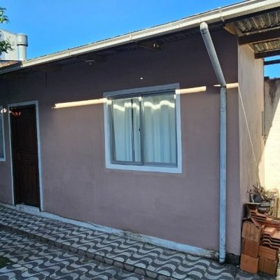 Casa Residencial com 241m², 3 quartos, 1 suíte, 3 garagens, no bairro barreiros em São José