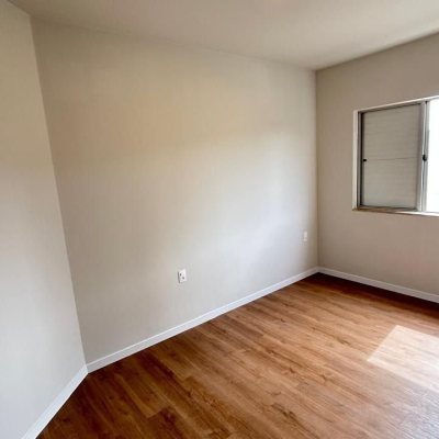 Apartamentos com 89m², 3 quartos, 1 suíte, 1 garagem, no bairro Trindade em Florianópolis