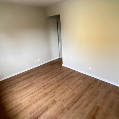 Apartamentos com 89m², 3 quartos, 1 suíte, 1 garagem, no bairro Trindade em Florianópolis