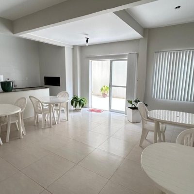 Apartamentos com 89m², 3 quartos, 1 suíte, 1 garagem, no bairro Trindade em Florianópolis