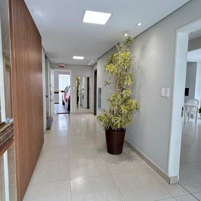Apartamentos com 89m², 3 quartos, 1 suíte, 1 garagem, no bairro Trindade em Florianópolis