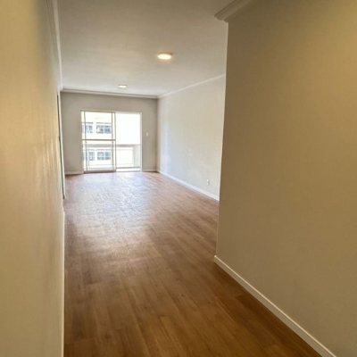 Apartamentos com 89m², 3 quartos, 1 suíte, 1 garagem, no bairro Trindade em Florianópolis