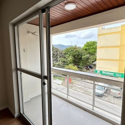 Apartamentos com 89m², 3 quartos, 1 suíte, 1 garagem, no bairro Trindade em Florianópolis