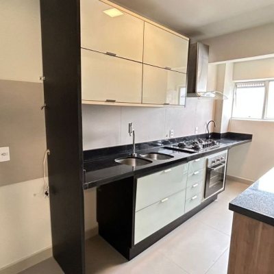 Apartamentos com 89m², 3 quartos, 1 suíte, 1 garagem, no bairro Trindade em Florianópolis