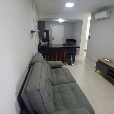 Apartamentos com 45m², 1 quarto, no bairro Estreito em Florianópolis