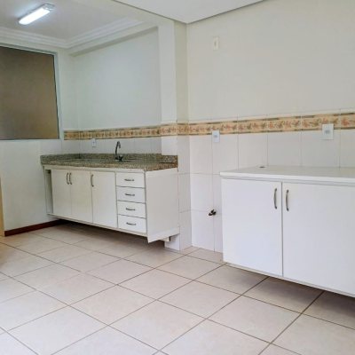 Casa em Condomínio com 200m², 3 quartos, 1 suíte, 2 garagens, no bairro Santo Antônio De Lisboa em Florianópolis
