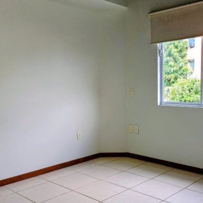 Casa em Condomínio com 200m², 3 quartos, 1 suíte, 2 garagens, no bairro Santo Antônio De Lisboa em Florianópolis