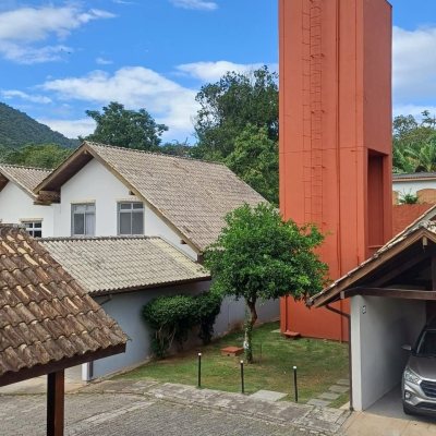 Casa em Condomínio com 200m², 3 quartos, 1 suíte, 2 garagens, no bairro Santo Antônio De Lisboa em Florianópolis